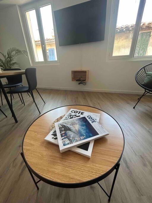 Duplex Au Coeur Du Village De カシ エクステリア 写真