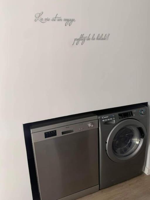 Duplex Au Coeur Du Village De カシ エクステリア 写真
